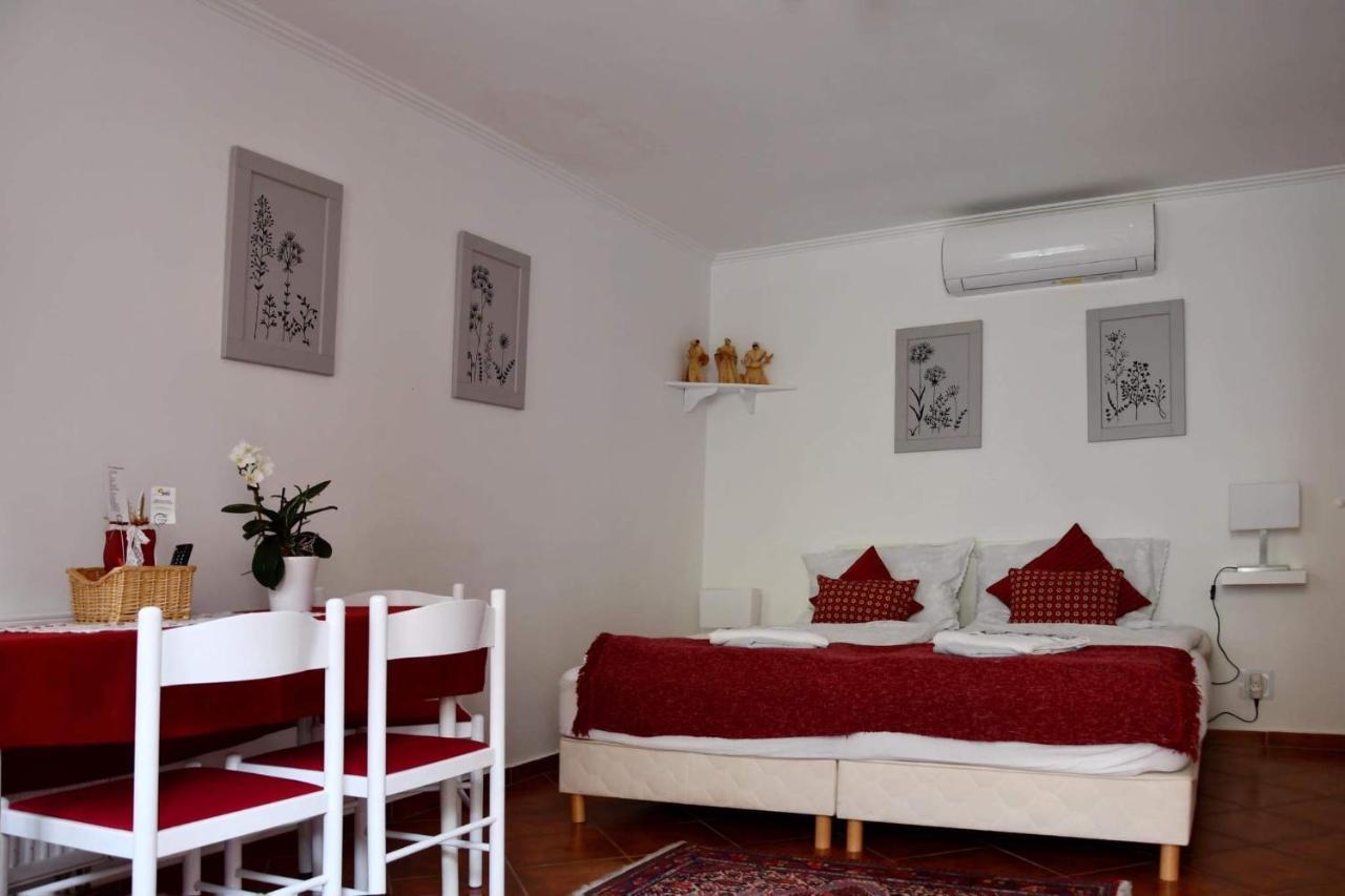 Bed and Breakfast Szentesi Panzio Fertőrákos Exteriér fotografie