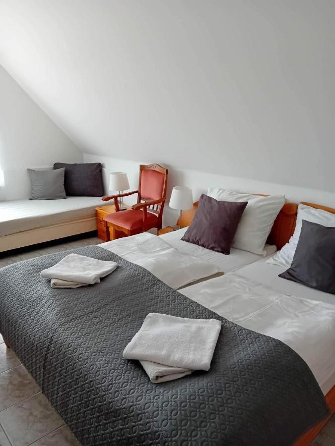 Bed and Breakfast Szentesi Panzio Fertőrákos Exteriér fotografie