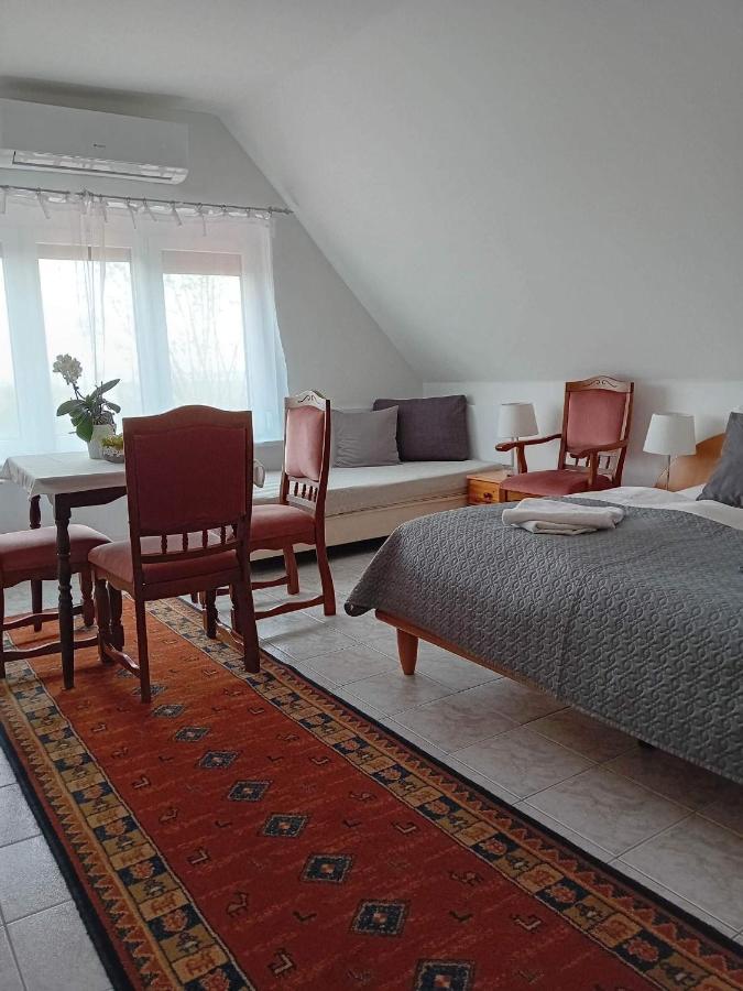 Bed and Breakfast Szentesi Panzio Fertőrákos Exteriér fotografie
